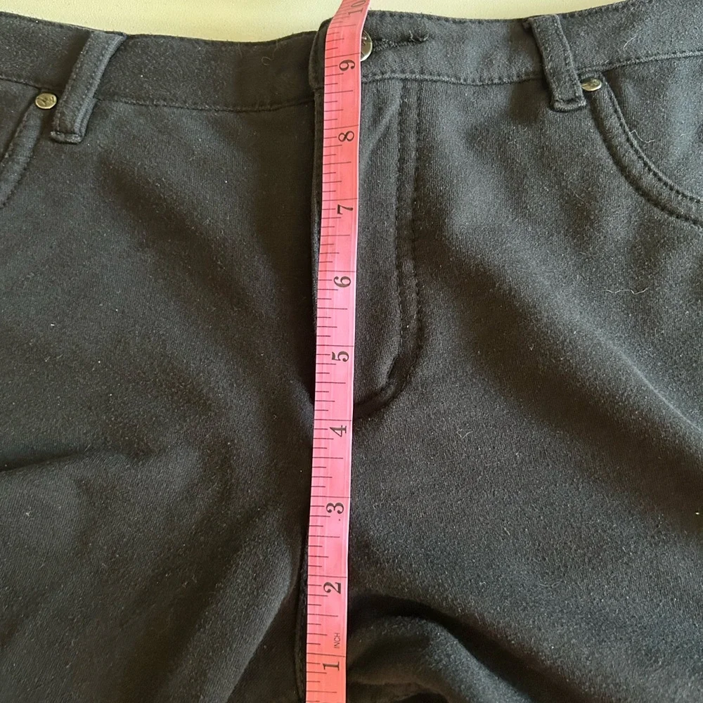 Like an Angel Elegant Black Capris - Picture 8 of 9